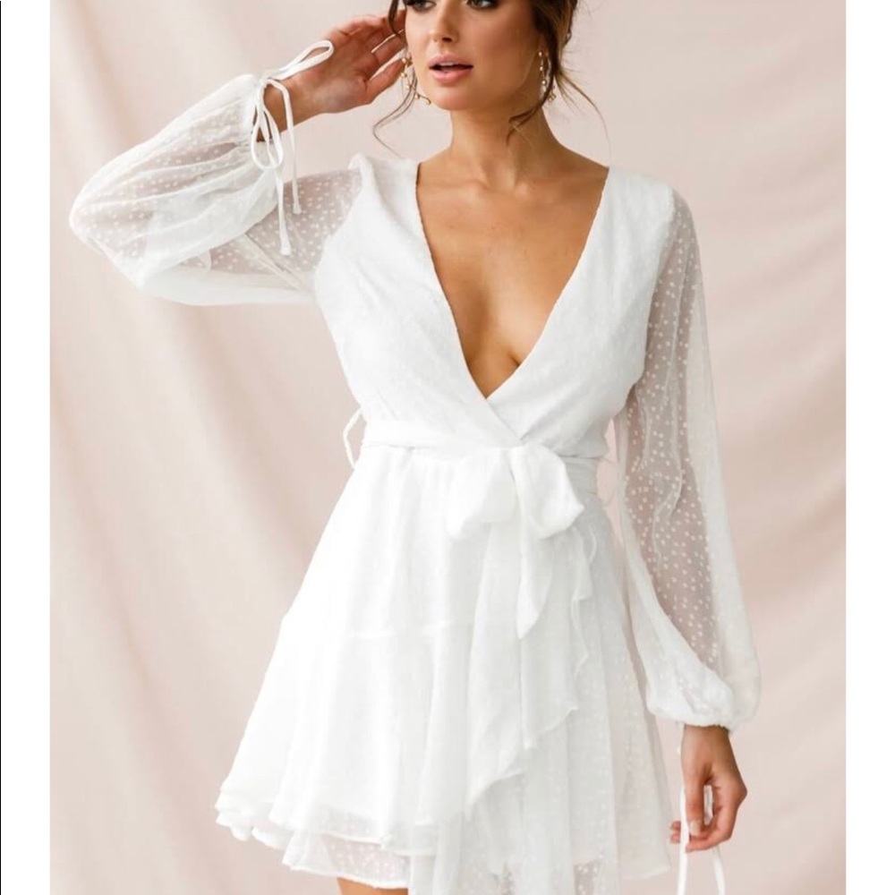 Selfie Leslie White Long Sleeve Dress